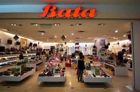 Don't Pay For Paper Bags; Bata Charged Customer Rs 3 For Paper Bag; Got ...