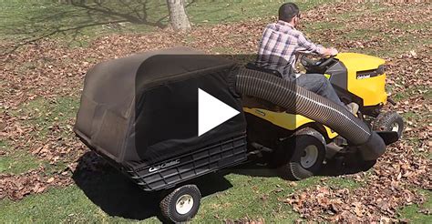 How to Use a Leaf Collection System | Riding Lawn Mower | Cub Cadet US