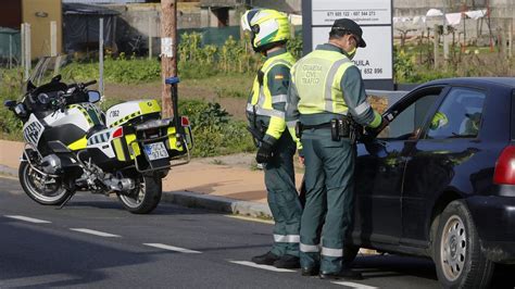 La Guardia Civil intercepta cada año a más de mil conductores sin carné