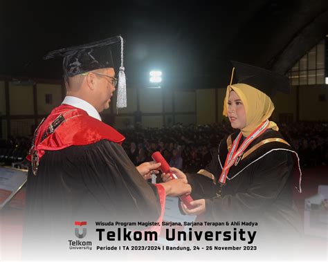 Wisuda Telkom University Fif S Informatika Dekan Telkom