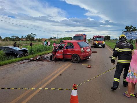 Dois Homens Morrem Em Grave Acidente Na GO 010 Confirma Corpo De