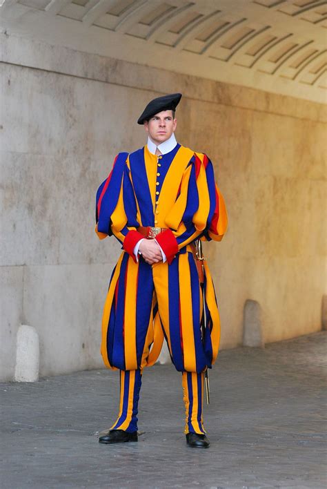 Swiss Guard Lobozpics Swiss Guards Wikipedia Swiss Guard