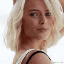 Margot Robbie Nude GIFs Tenor