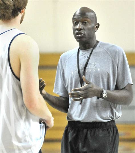 Yale Signs Basketball Coach James Jones Through 2026