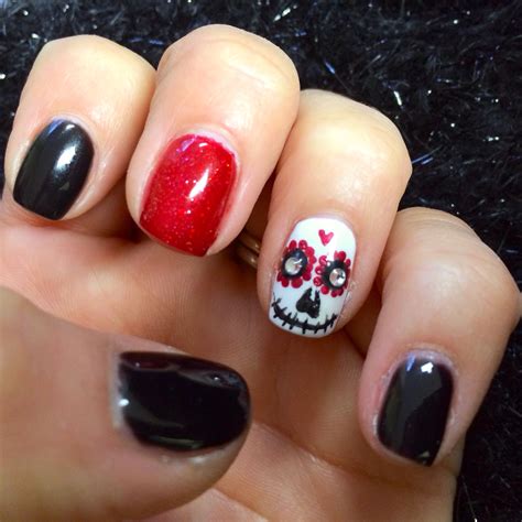 Pin By Cathy Tennis Muela On My Nail Creations Skull Nails Sugar