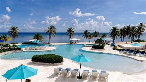 The Most Stunning Resorts To Stay At In The Cayman Islands According To Reviews