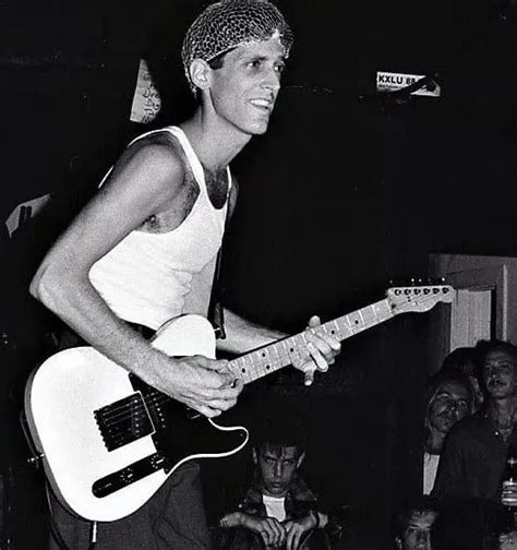 Jack Sherman ex guitarrista dos Red Hot Chili Peppers morreu aos anos SIC Notícias