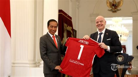 Kunjungan Presiden FIFA Jokowi Diundang Nonton Piala Dunia Hingga