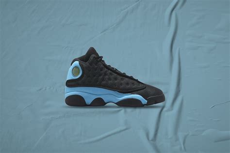 Air Jordan 13 Retro (GS) - Black/University Blue/White – Feature