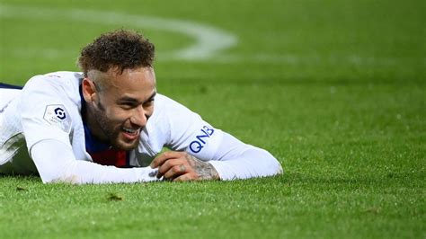 Nike Rompió Con Neymar Tras La Denuncia De Asalto Sexual A Una Empleada