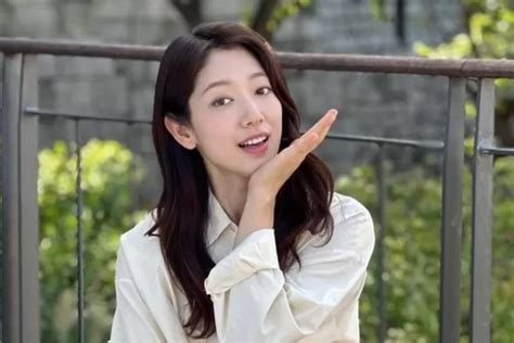 Simak Profil Dan Perjalanan Karier Park Shin Hye Aktris Cantik Istri