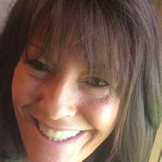 Knullkontakt En vanlig tjej söker enkel sex Likes KnullaX se