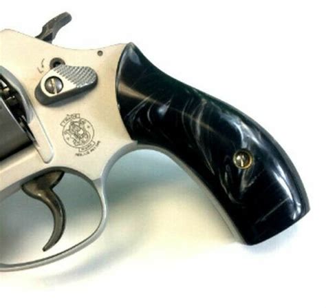 J Frame Grips Fits Most Smith Wesson S W Black Mother Of Pearl