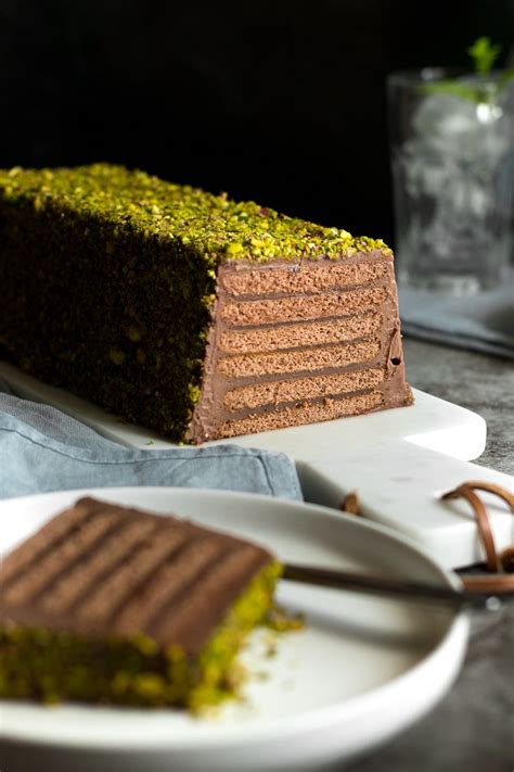 Шоколадова Бисквитена торта - Cakeandpancake