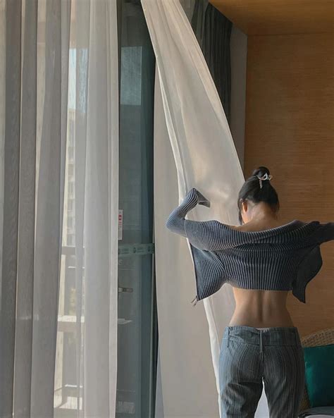 Actress Li Fei'er, does this count as an edge? Dressing like this