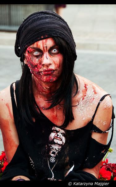 Zombie Walk Czy te oczy mogą kłamać Katarzyna Majgier