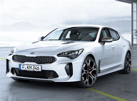 Kia Stinger Weltpremiere Der Sportlimousine In Detroit Meinauto De