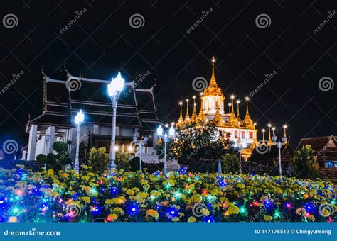 Wat Ratchanatdaram Woravihara Night View Of The Temple Bangkok