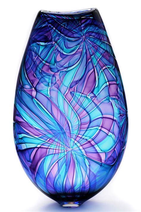 19 Fabulous Colored Blown Glass Vases 2024