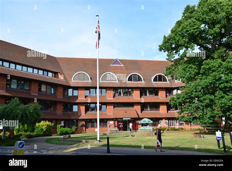 Surrey Heath Council Hi Res Stock Photography And Images Alamy