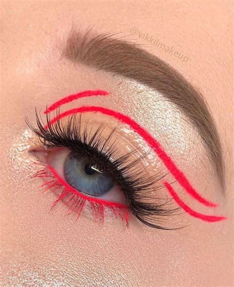 Rot Eyeliner Color Eyeliner Makeup Red Eye Makeup Cute Eye Makeup Rave Makeup Colored