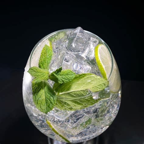 Premium Photo Mojito Cocktail Is A Traditional And Popular Summer