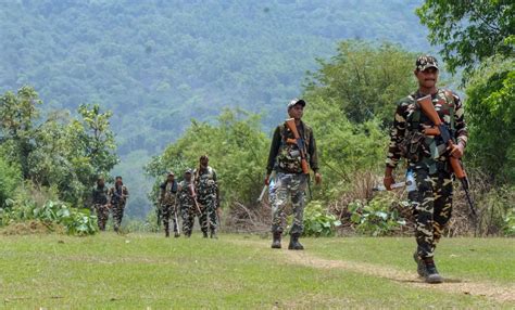 जानें झारखंड के इस पर्वत को क्यों कहते हैं बूढ़ा पहाड़ जो नक्सलियों के