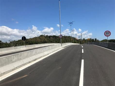 GazetaWeb Trecho do viaduto de Jacarecica é liberado e trânsito é