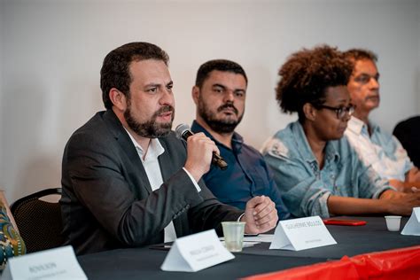 Em pré campanha Boulos faz 1º evento partidos aliados