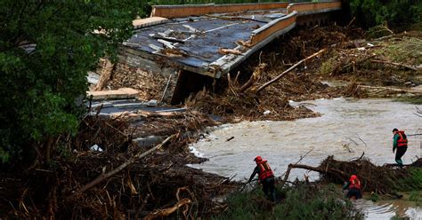 Dos Muertos Y Tres Desaparecidos Por Las Inundaciones Provocadas Por