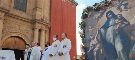 Con Alegr A Celebran El Aniversario De La Virgen De La Luz En Le N