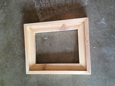 DIY Easy Barnwood Frame and Free Printables