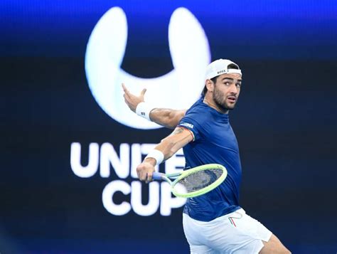 Berrettini hace soñar a Italia en la United Cup