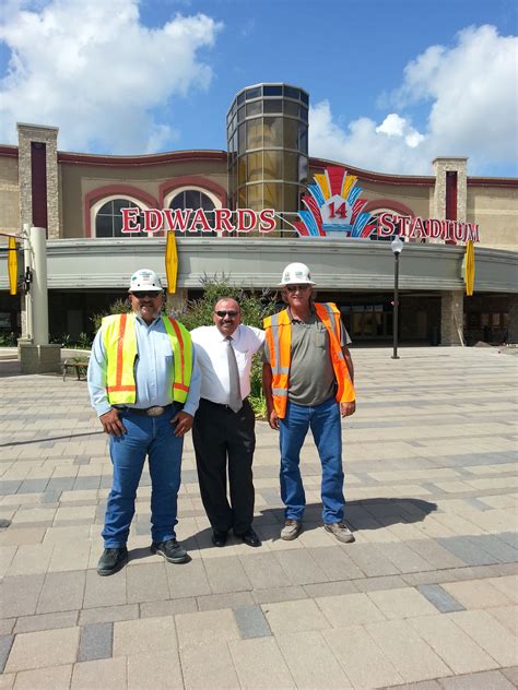 VCC Prepares for Edwards Theater West Oaks Mall Opening | VCCUSA Blog