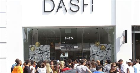 Dash Store Reportedly Robbed Because 2017 Also Hates The Kardashians ...