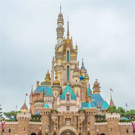 Hong Kong Disneyland Castle Of Magical Dreams • Tdr Explorer