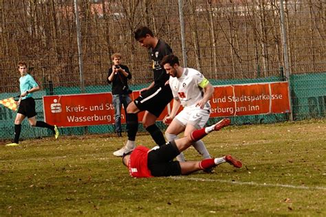 Fu Ball Kreisliga Bilder Vom Spiel Sg Reichertsheim Ramsau Gars Gegen