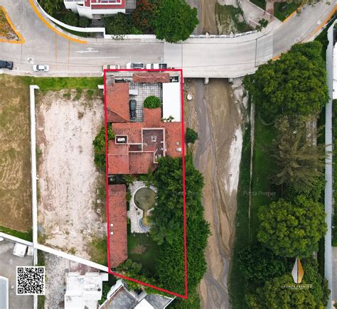 Terreno En Venta En C San Florencio Colomos Patria Zapopan