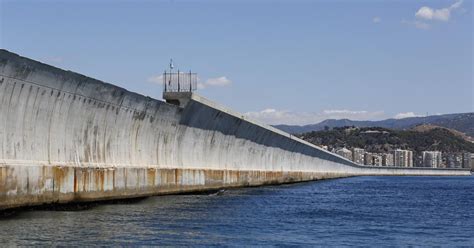 El Puerto De M Laga Adjudica Las Obras Del Espald N Del Dique De Levante