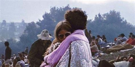 Cinquante Ans Après Woodstock Le Couple Sur La Pochette De Lalbum Se Souvient Tout était