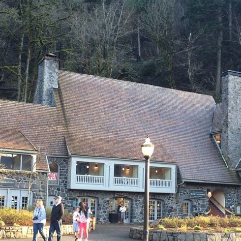 Multnomah Falls Lodge Restaurant Bridal Veil Or Opentable