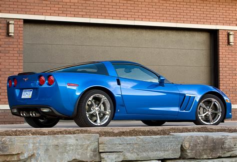 2010 Chevrolet Corvette Grand Sport (C6) - price and specifications