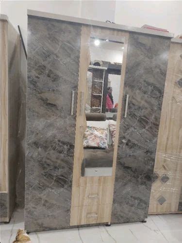 3 Doors Designer Wooden Wardrobe With Locker At Best Price In Nagpur Id 2849533342612