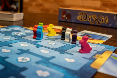 Dixit Jogo De Tabuleiro - Dixit - Jogo de Tabuleiro Criativo e Surreal