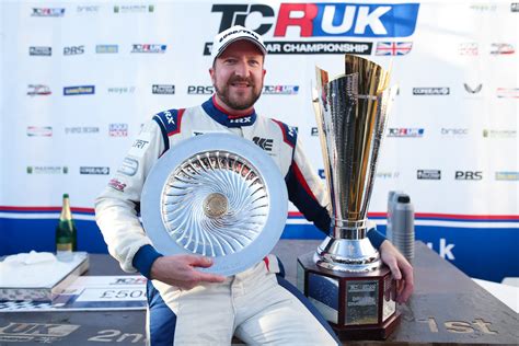 Carl Boardley Crowned 2023 TCR UK Champion In Brands Hatch Finale TCR UK