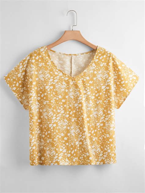 Plus All Over Floral V Neck Blouse Plus Size Tops V Neck Blouse