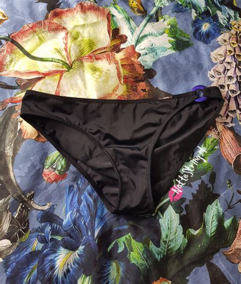 Door Mij Gedragen Zwart Bikini Broekje Natte String