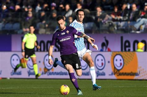 Fiorentina Spal Pezzella Ci Mette La Testa E La Decide Nel Finale