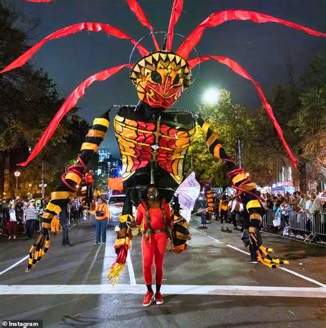 Authorities Beef Up Security For Nyc S Village Halloween Parade Amid