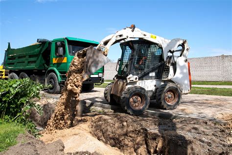 RIIMPO318F Conduct Civil Construction Skid Steer Loader Operations